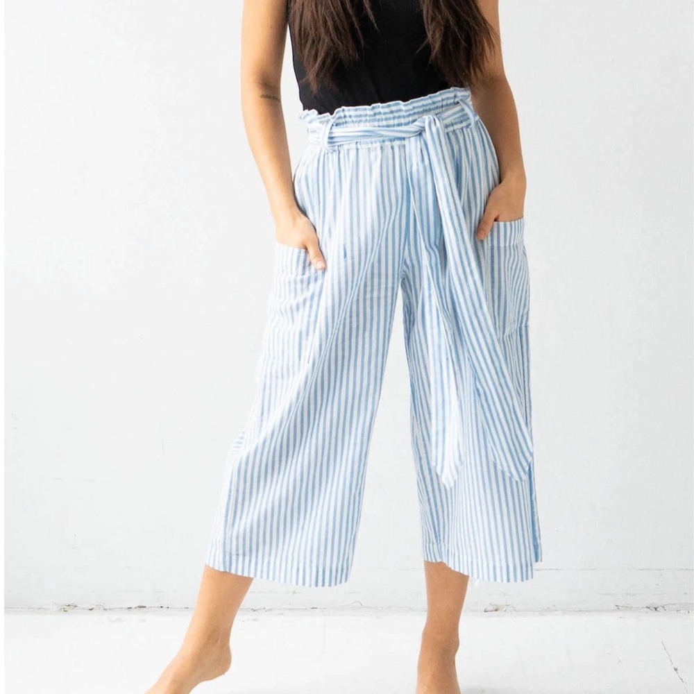 NWOT SALUA Columbia Tie Waist crop pant